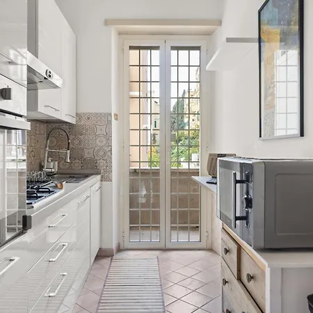 Maison G - New Design With Balcony *